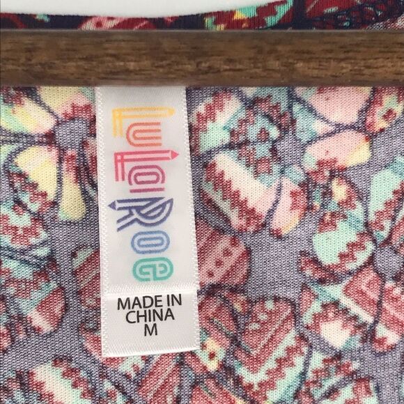 Lularoe Lynnae Top Size M - Picture 4 of 4